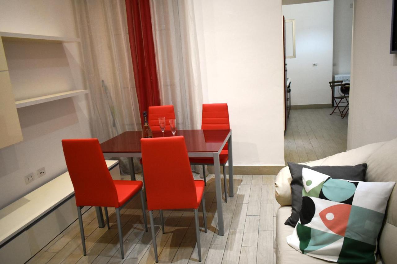 Casa Vacanza La Collegiata Catania Bagian luar foto